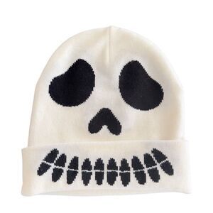 Skull beanie hat